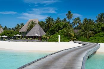 Jetty Anantara Kihavah Villas Baa Atoll Malediven