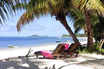 Strand beim Indian Ocean Lodge Praslin Seychellen