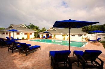 Pool Britannia Hotel Praslin Seychellen