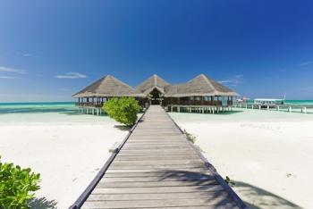 Strand Medhufushi Island Resort Meemu Atoll Malediven