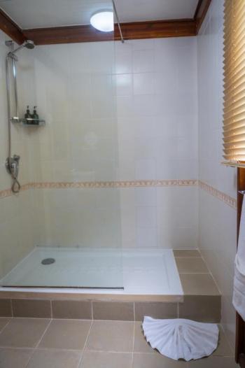 Garden Superior Bathroom