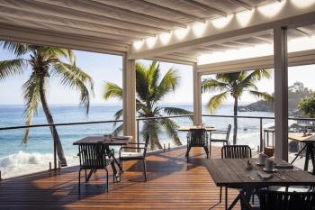 Carana Beach Lorizon Restaurant